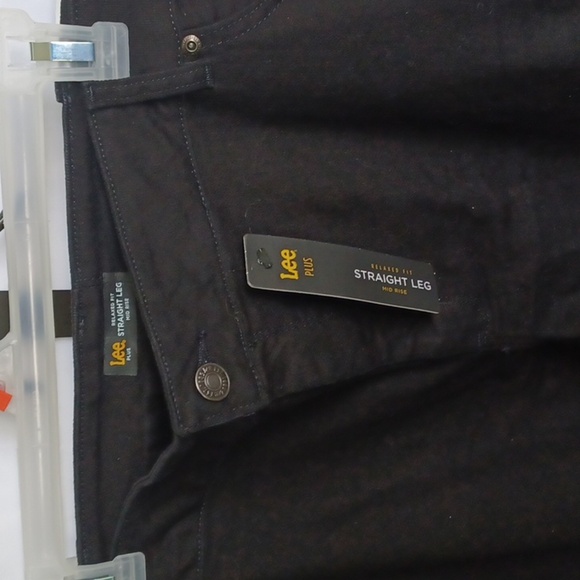 NWT Lee Plus Size Relaxed Fit Straight Leg Jean, 22W long, black - Picture 2 of 4